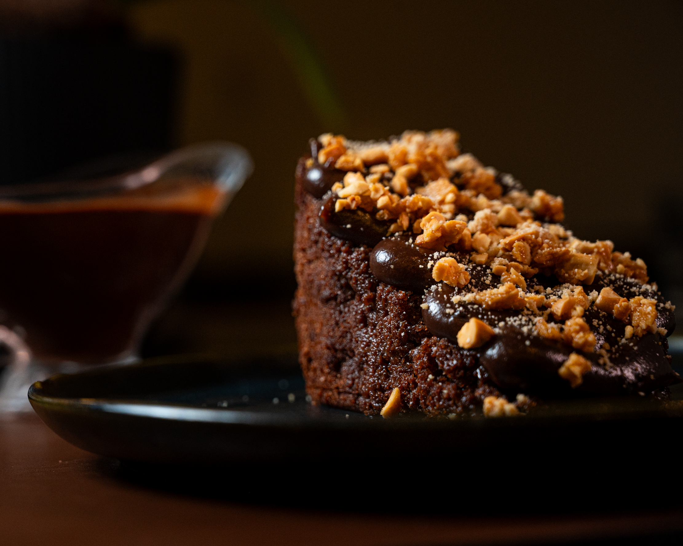 Torta de Chocolate com Brigadeiro e Crumble